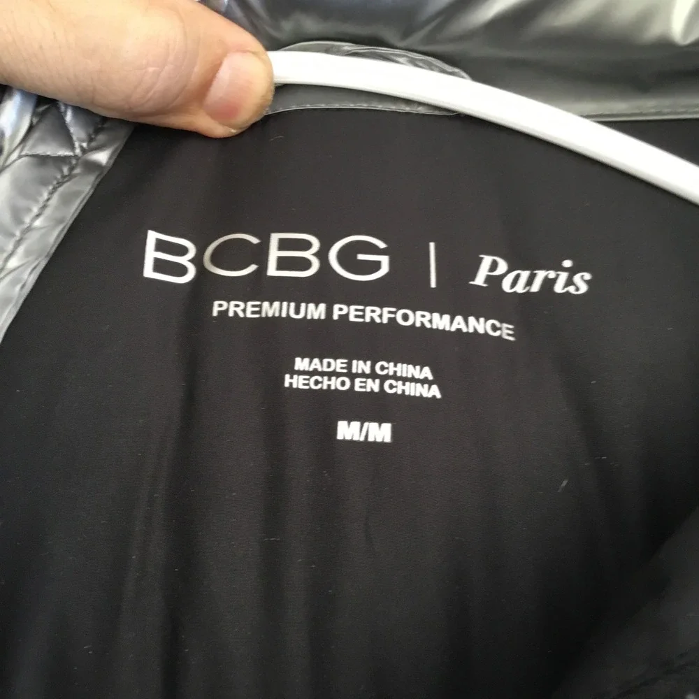 BCBG Paris Metallic Silver Hooded Puffer Jacket Quilted Winter woman's M Coat